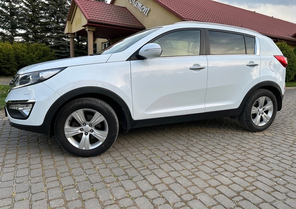 Kia Sportage cena 38600 przebieg: 214020, rok produkcji 2012 z Żmigród małe 121